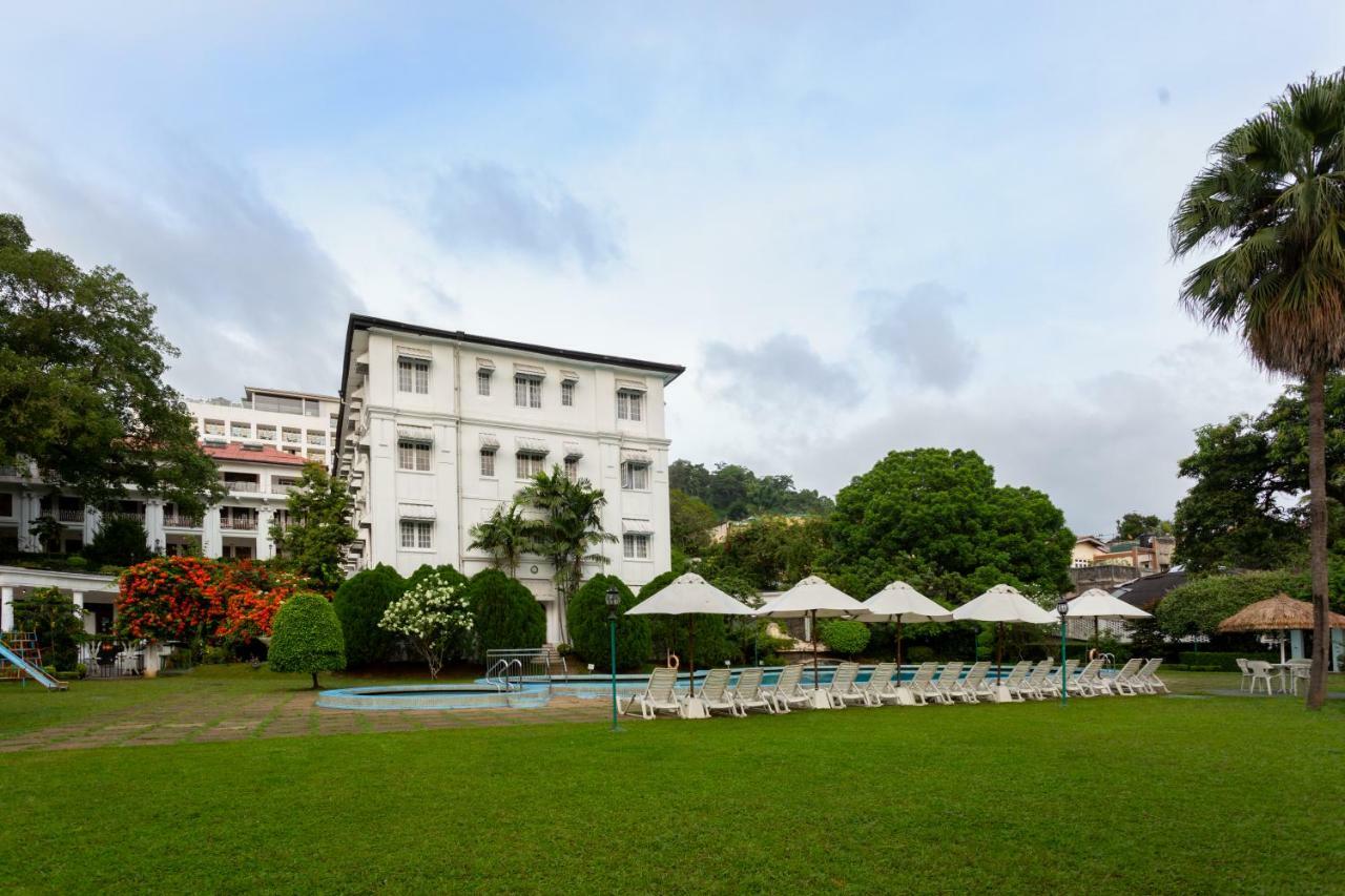 Hotel Suisse Kandy Exteriör bild